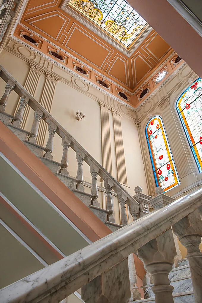 Espacios interiores del segundo nivel en El Pinar